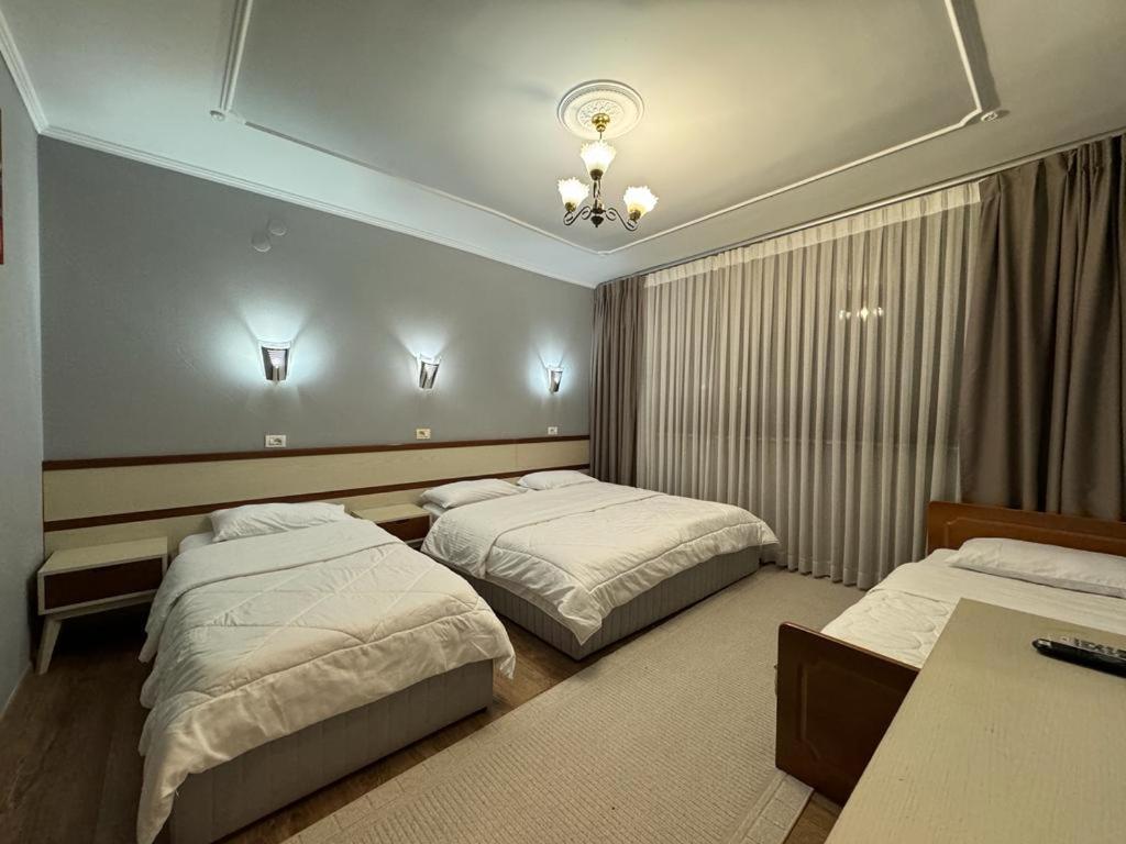 Hotel Kocibelli Pool & Spa Korce Ngoại thất bức ảnh